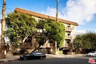 832 Palm Ave, West Hollywood, CA 90069 - Photo 2