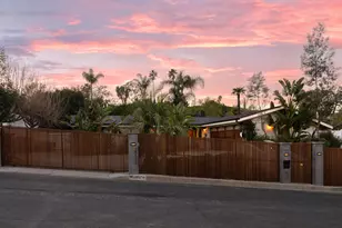 20523 Miranda Pl, Woodland Hills, CA 91367 - Photo 2