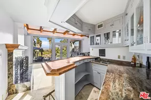 2357 Knob Hill Dr, Riverside, CA 92506 - Photo 24