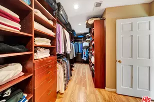 3681 Alta Mesa Dr, Studio City, CA 91604 - Photo 24