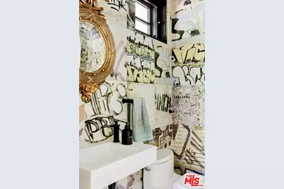 16001 Woodvale Rd, Encino, CA 91436 - Photo 18