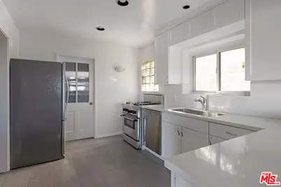 3815 Franklin Ave, Los Angeles, CA 90027 - Photo 10