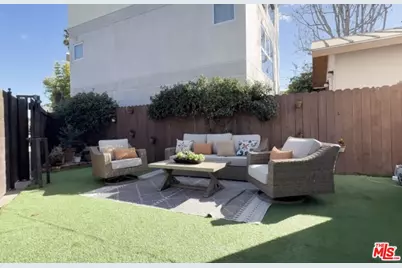 2504 Ocean Ave, Venice, CA 90291 - Photo 28