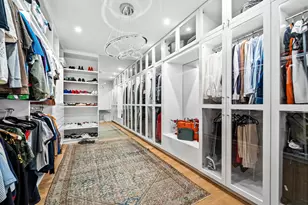 18762 Wells Dr, Tarzana, CA 91356 - Photo 22