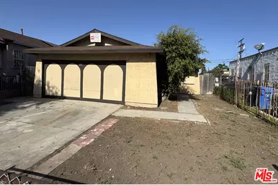 327 E 101st St, Los Angeles, CA 90003 - Photo 2