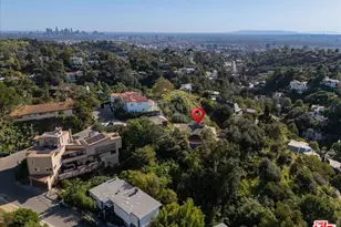 3200 Deronda Dr, Los Angeles, CA 90068 - Photo 2