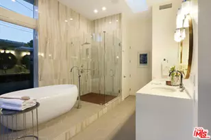 10486 Sandal Ln, Los Angeles, CA 90077 - Photo 22