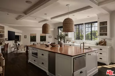 1141 Maroney Ln, Pacific Palisades, CA 90272 - Photo 14