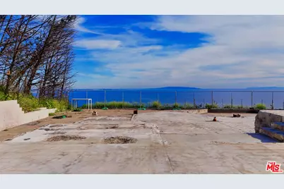 20765 Big Rock Dr, Malibu, CA 90265 - Photo 18