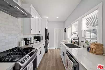 816 Terrace 49, Los Angeles, CA 90042 - Photo 10