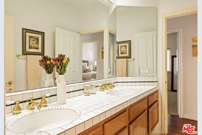 776 Sunfield Ct, Westlake Village, CA 91362 - Photo 26