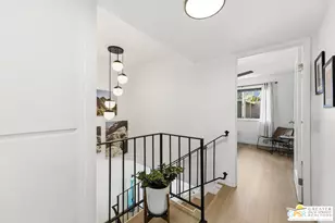 250 E Via Escuela, Palm Springs, CA 92262 - Photo 18