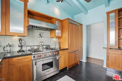 8411 Hollywood Blvd, Los Angeles, CA 90069 - Photo 44