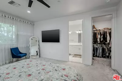 16855 Balboa Ln, Van Nuys, CA 91406 - Photo 10