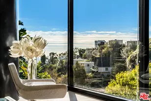 1782 Viewmont Dr, Los Angeles, CA 90069 - Photo 22