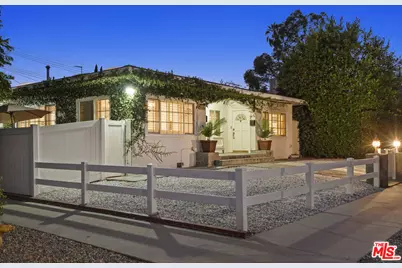 11538 La Maida St, Valley Village, CA 91601 - Photo 68