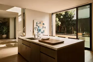 8880 Rosewood Ave, West Hollywood, CA 90048 - Photo 12