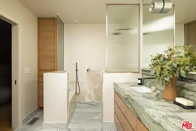 3815 Chanson Dr, View Park, CA 90043 - Photo 18