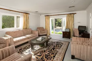 435 Walker Dr, Beverly Hills, CA 90210 - Photo 16