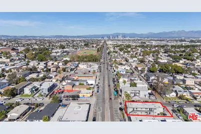 8100 Avalon Blvd, Los Angeles, CA 90003 - Photo 10