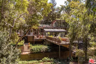 681 Brooktree Rd, Santa Monica, CA 90402 - Photo 2