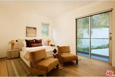 1700 Queens Ct, Los Angeles, CA 90069 - Photo 28