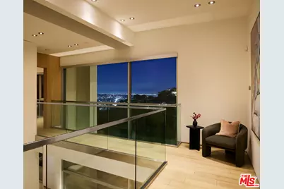 1700 Queens Ct, Los Angeles, CA 90069 - Photo 42