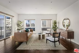 155 S Oxford Ave, Los Angeles, CA 90004 - Photo 4