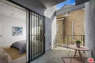 155 S Oxford Ave, Los Angeles, CA 90004 - Photo 24