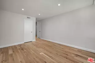 10751 Wilshire Blvd, Los Angeles, CA 90024 - Photo 14