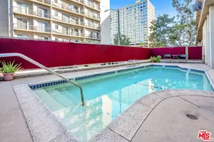 10751 Wilshire Blvd, Los Angeles, CA 90024 - Photo 16