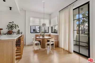 5201 Via Donte, Venice, CA 90292 - Photo 12