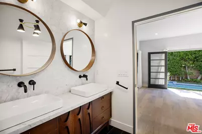 1203 N Poinsettia Pl, West Hollywood, CA 90046 - Photo 26