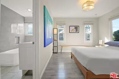 1656 S Rimpau Blvd, Los Angeles, CA 90019 - Photo 14