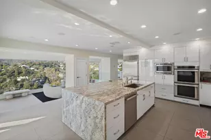 9716 Oak Pass Rd, Beverly Hills, CA 90210 - Photo 12