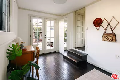 212 S Craig Ave, Pasadena, CA 91107 - Photo 16