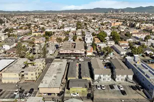 606 W 81st St, Los Angeles, CA 90044 - Photo 10