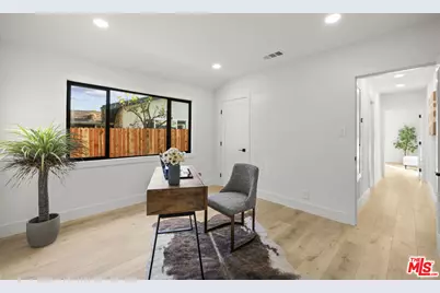 5833 Allott Ave, Van Nuys, CA 91401 - Photo 10