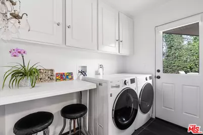 5481 Katherine Ave, Sherman Oaks, CA 91401 - Photo 10