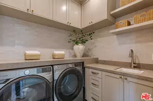 7419 Alverstone Ave, Los Angeles, CA 90045 - Photo 24