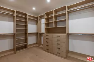 7419 Alverstone Ave, Los Angeles, CA 90045 - Photo 16