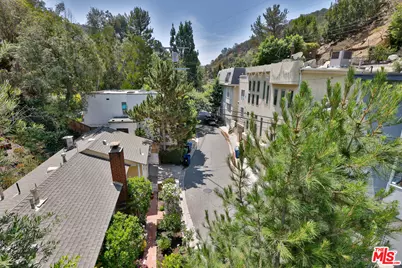 9969 Westwanda Dr, Beverly Hills, CA 90210 - Photo 22