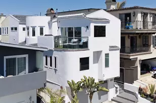 323 31st St, Manhattan Beach, CA 90266 - Photo 2