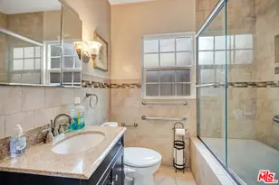 900 N Spaulding Ave, West Hollywood, CA 90046 - Photo 38