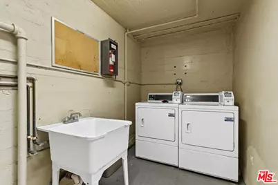 1233 N Laurel Ave #103, West Hollywood, CA 90046 - Photo 22