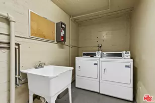 1233 N Laurel Ave, West Hollywood, CA 90046 - Photo 22