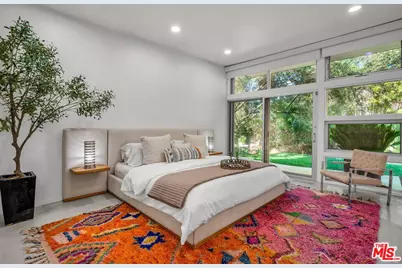 3700 Hayvenhurst Ave, Encino, CA 91436 - Photo 24