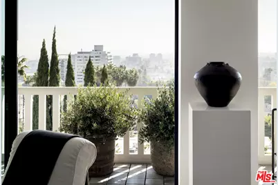 999 N Doheny Dr #510, West Hollywood, CA 90069 - Photo 6