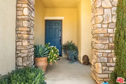 14138 W Catalonia Ct, Beaumont, CA 92223 - Photo 4