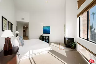 750 S Bundy Dr, Los Angeles, CA 90049 - Photo 28